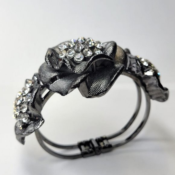 Sparkling Crystal Cuff Hematite Bracelet - Picture 4 of 15